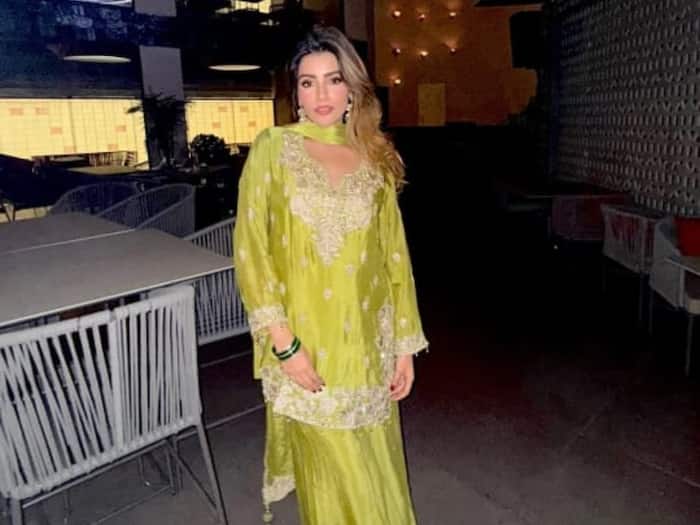 Ishan kishan aditi hundia  7