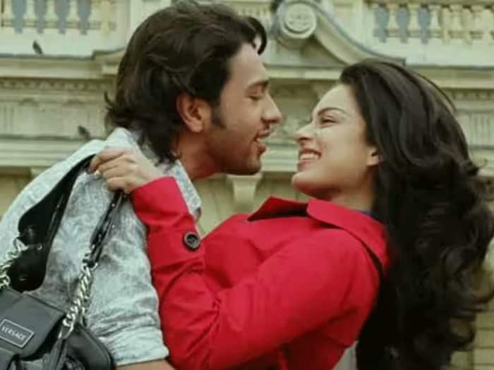 Kangana beat adhyayan with