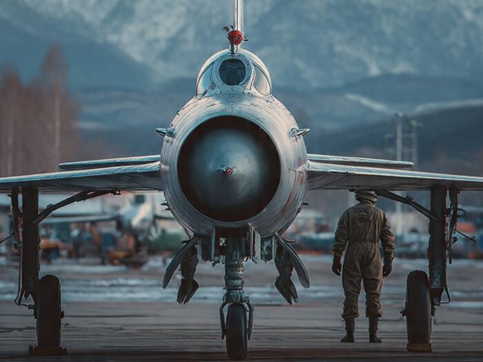 Supersonic jet fighter