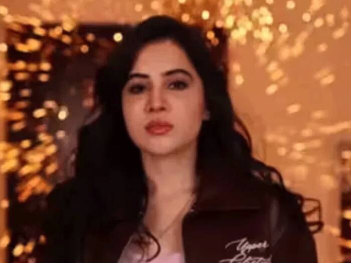 Urfi javed recreates ranvee