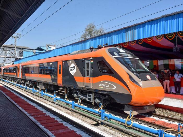 Vande bharat train  6