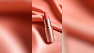 Waterproof Lipstick with Rich Color Payoff