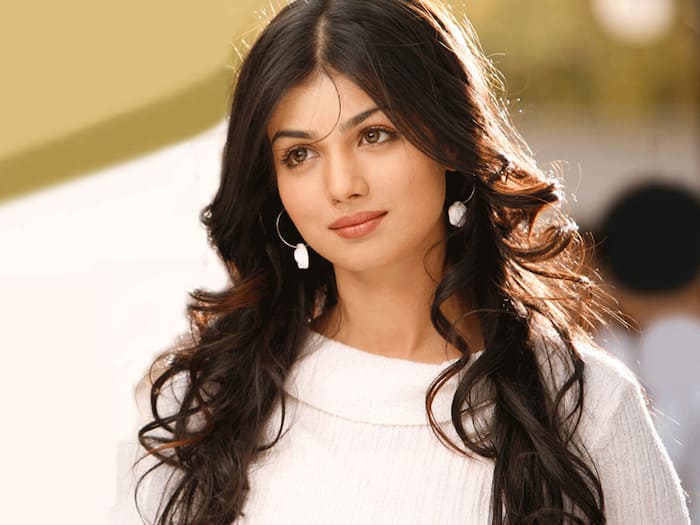 Ayesha Takia religion chang