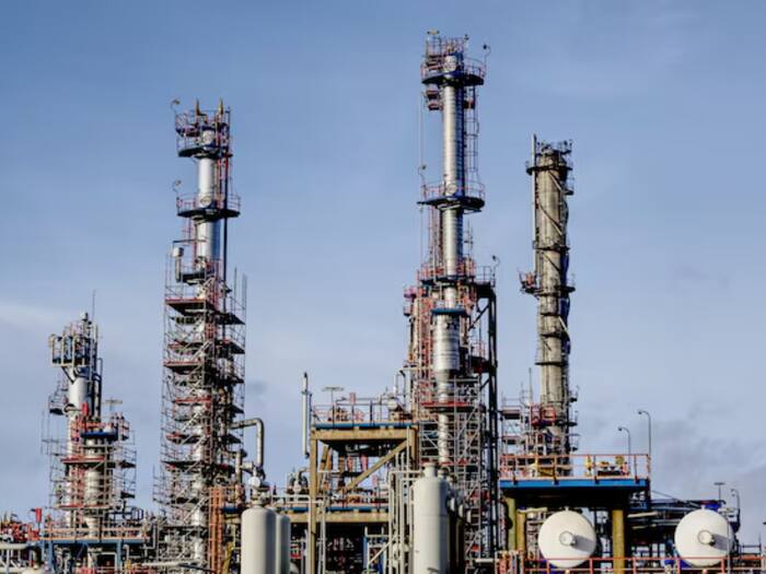 Iran oil production cuts