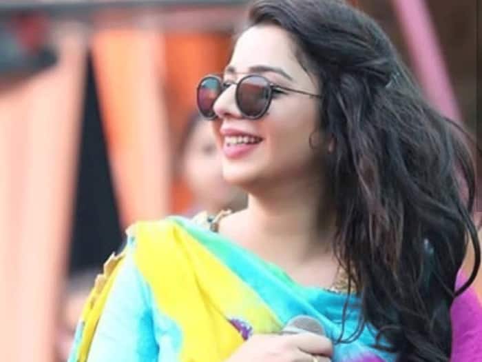 Jasmine Sandlas alcohol add