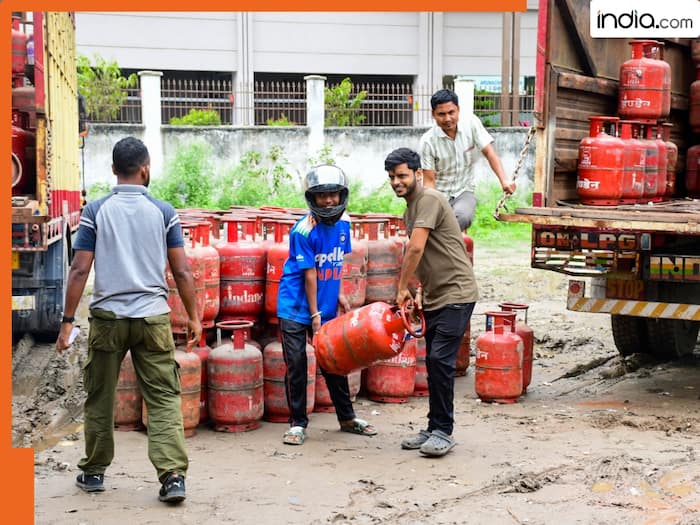 No LPG shortage, cooking gas, LPG cylinders, Petroleum, Natural Gas, digital platforms, IVRS, SMS, WhatsApp, Aadhaar Card, PAN Card, Voter ID, Jag Vikram, Kandla, Gujarat, Strait of Hormuz, Persian Gulf