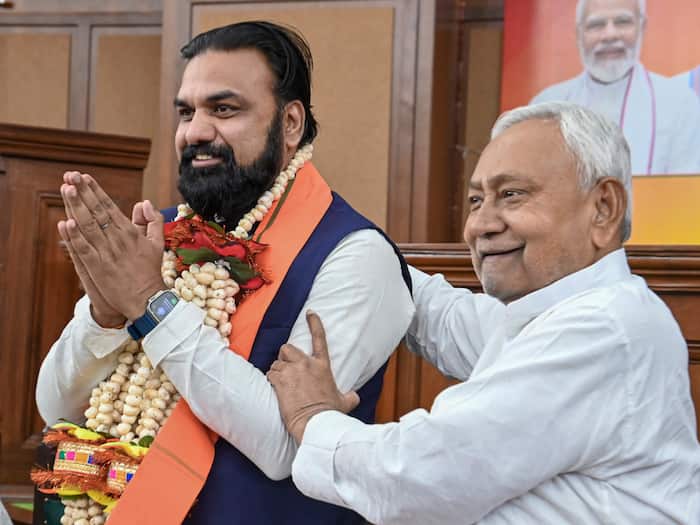 Nitish Kumar Samrat Choudhary relations