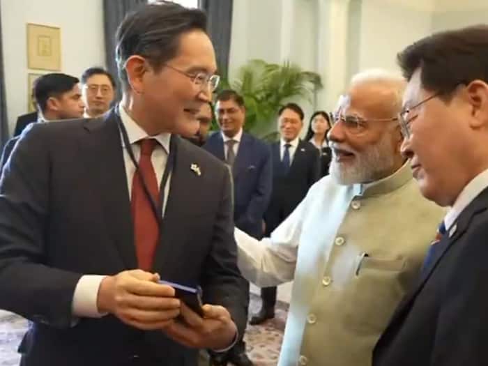 PM Modi south korea president phone price feature