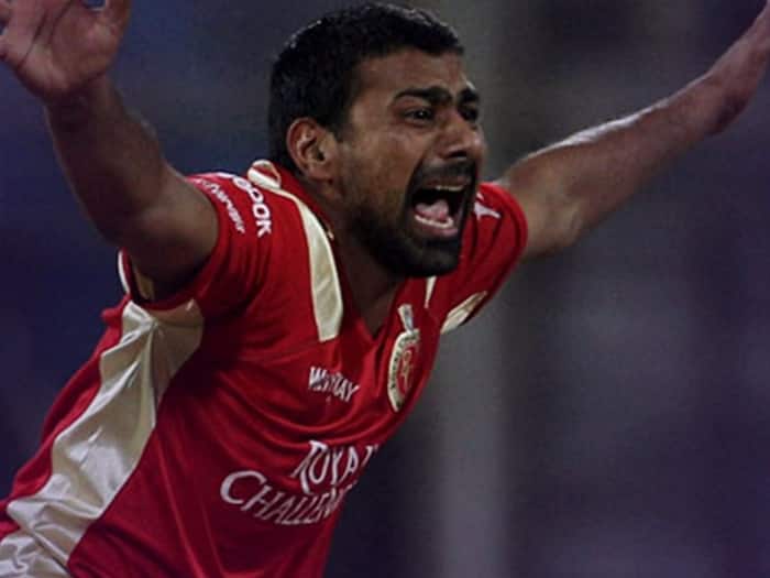 Praveen Kumar First Ball IPL