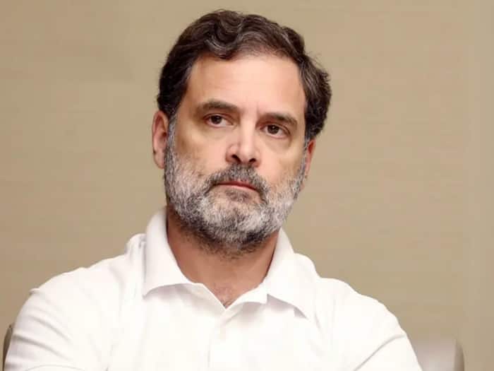 Rahul Gandhi sign photo HD