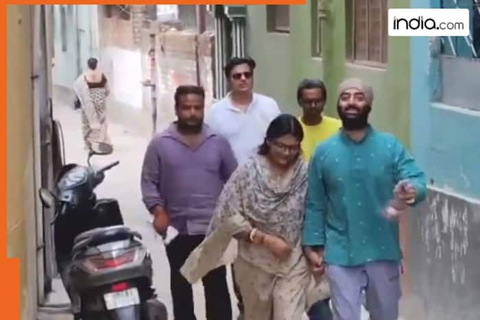 West Bengal Assembly Elections 2026: Arijit Singh steps out after retirement to cast his vote -Watch