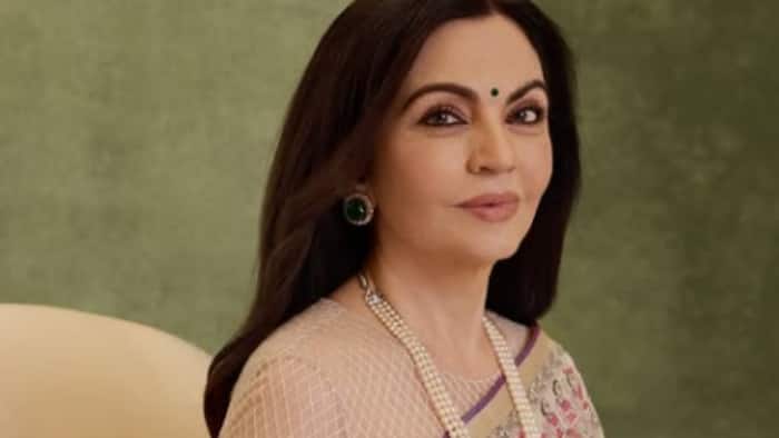 Nita ambani looks royal in jamdani tribal lore saree