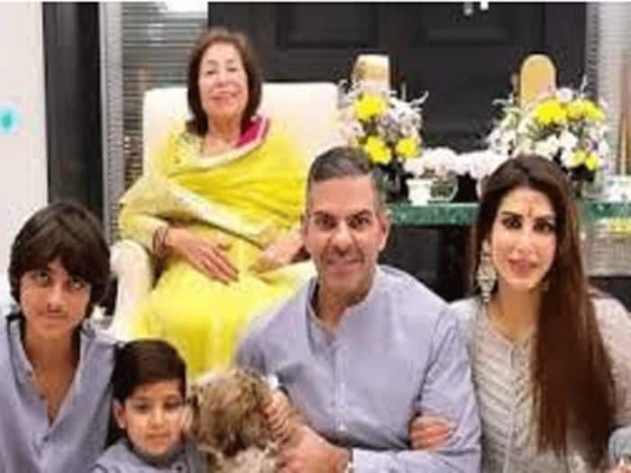 Sunjay kapur mother