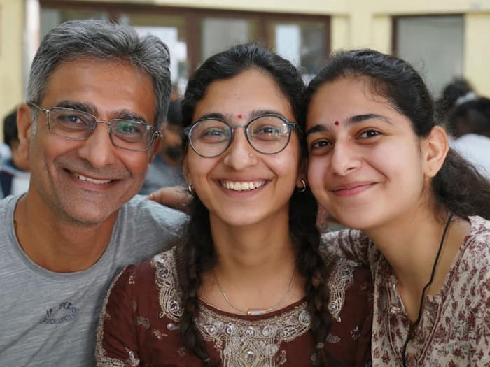 Government mbbs college fee