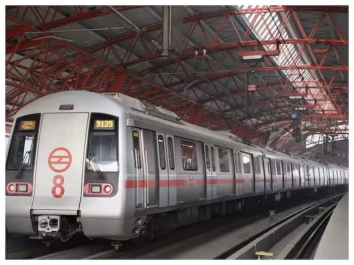 Delhi Metro Ticket Income Per Day