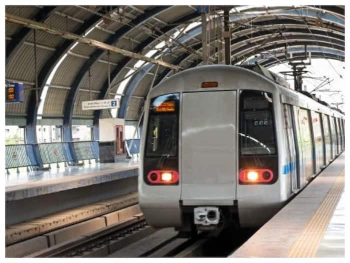 Delhi Metro Earnings Breakdown
