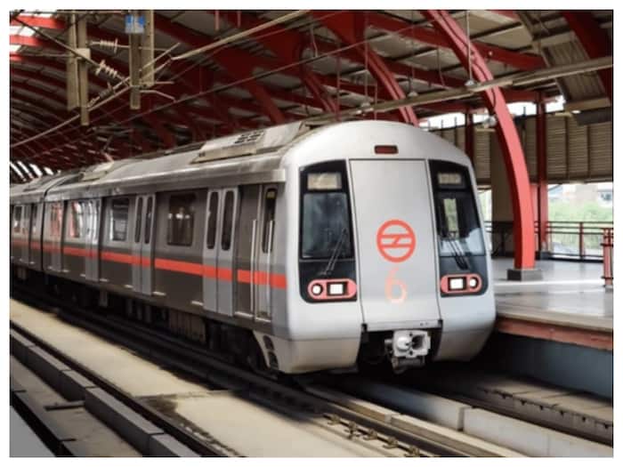 Delhi Metro Per Day Earnings