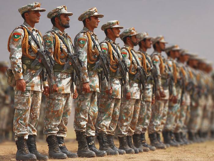 How much salary of Pakistan army soldier
