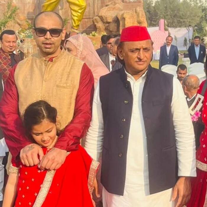 Akhilesh prateek with brother prateek