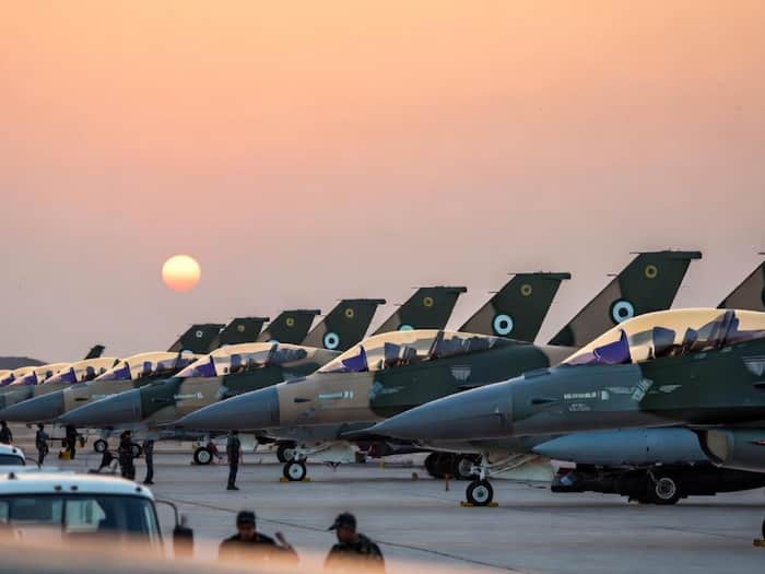 F 16 Fighter Jets