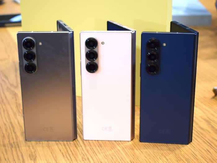 Celebrity phone choice