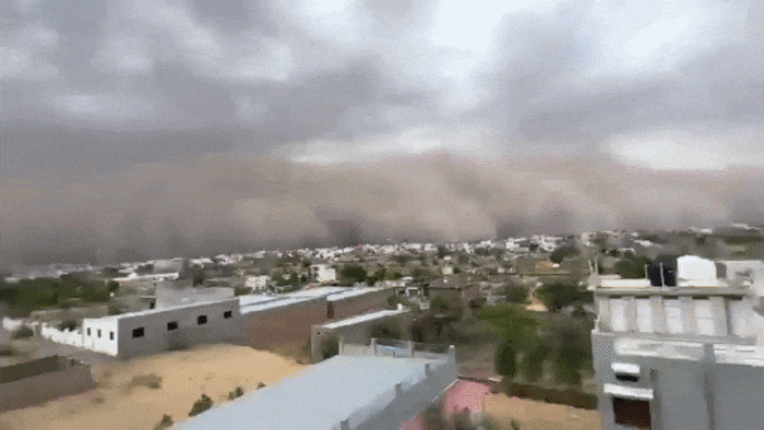 30 mins of sand and only sand: Dust covers Rajasthan's Churu, leaving residents gasping and vehicles stranded in broad daylight | VIDEO