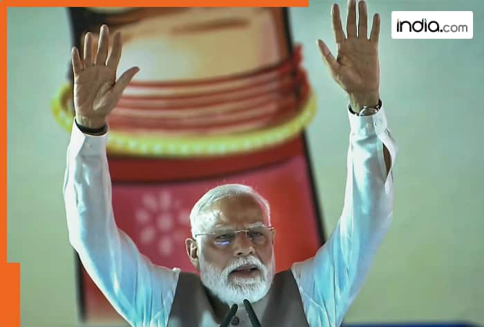 After sweeping Bengal, PM Modi takes stage at BJP headquarters, garlands National President Nitin Nabin, says 'Today is a historic day...unprecedented'