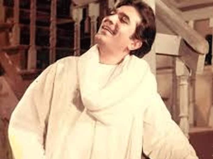 Rajesh Khanna deserve loneliness