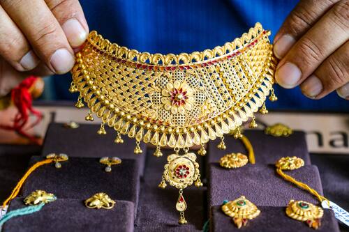 Gold, Silver Rate Today June 02: Gold prices hiked or rebounded? Check 18, 22, 24 carat Gold prices in Chennai, Mumbai, Delhi, Kolkata
