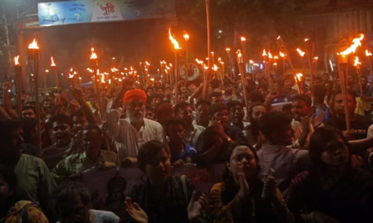 Jai Shri Ram chants raised in Bangladesh as thousands of protestors protest in Dhaka over alleged insult to Lord Ram