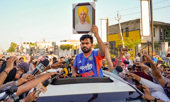 'PM must choose between students and an 'incompetent' minister': What CJP founder Abhijeet Dipke said in Amritsar