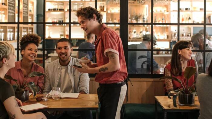 France Waiter Salary  5