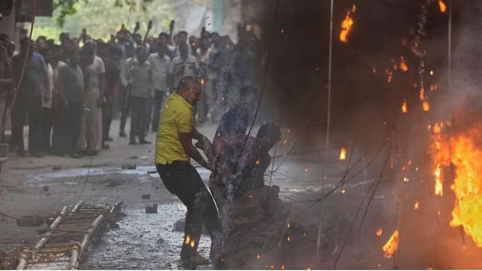 Malviya Nagar Fire  2