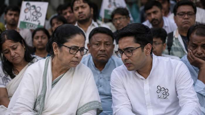 TMC Crisis Live Updates: Eggs thrown at Kunal Ghosh outside Mamata Banerjee's home, arrest warrant against Abhishek Banerjee's PA issued