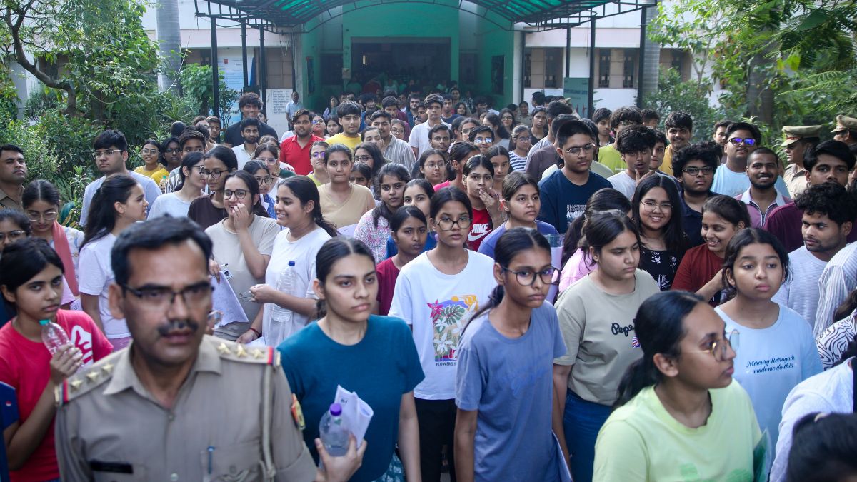 Neetcvode 'Physics lengthy, Chemistry moderate': Students react; NTA concludes ...