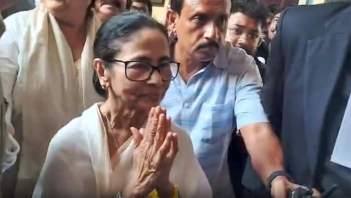 Trinamool Congress, Kolkata Police, Martyrs’ Day rally, Esplanade, Kolkata, TMC, Kolkata Police, Victoria House, Ritabrata Banerjee, Mamata Banerjee