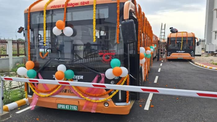 High-tech electric buses, Noida, Greater Noida, Yamuna Authority, National Capital Region, NCR, Yogi Adityanath, electric buses, green hydrogen fuel, Yamuna Expressway Industrial Development Authority, YEIDA, Botanical Garden, Noida International Airport, Kaushambi Bus Depot, Greater Noida West, CCTV cameras, air pollution