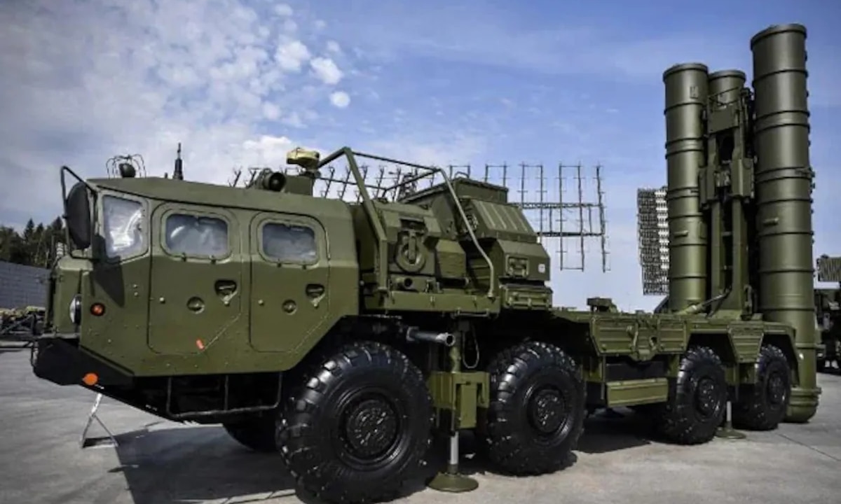 Bad news for China and Pakistan as fourth Sudarshan S-400 squadron arrives in India from Russia