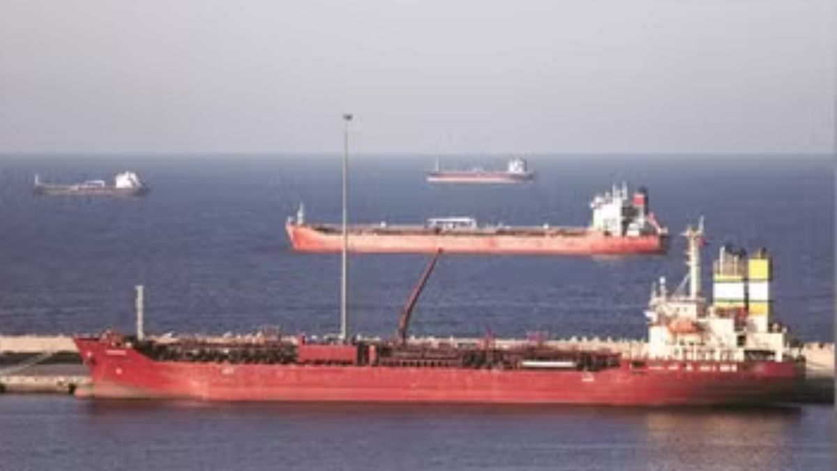 Iran shuts Strait of Hormuz again over Israeli ceasefire violations in Lebanon Iran shuts Strait of Hormuz again over Israeli ceasefire violations in Lebanon