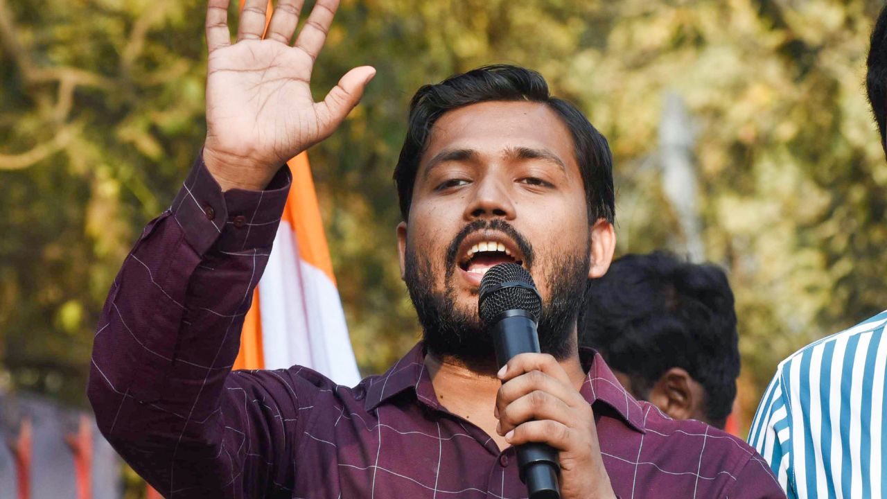 Famous educator Faisal Khan aka Khan Sir surrenders at Patna civil court