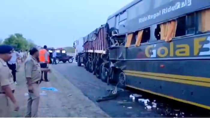 meerut bus trai;ler accident