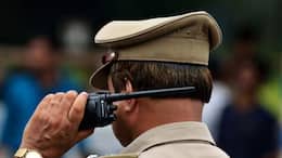 OMG! चोरी के आरोप में गांव वालों ने लड़के को डंडे से पीटा, फिर खूब कराई उठक-बैठक