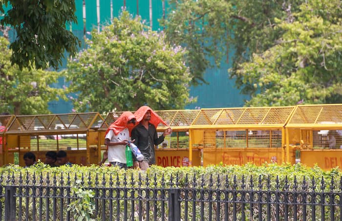 New Delhi  Heatwave Grips National Capital Amid Soaring Temperatures