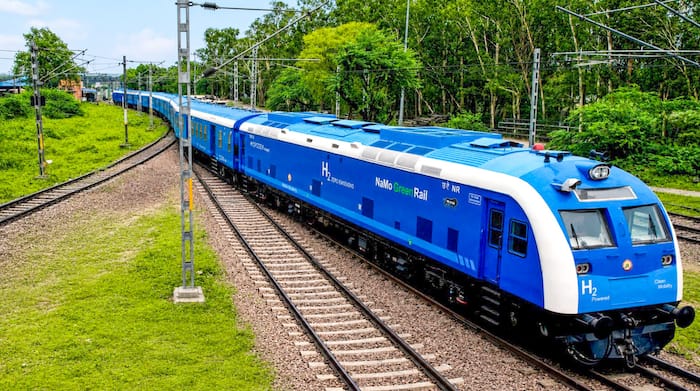 Hydrogen Train Vs Vande Bharat Speed