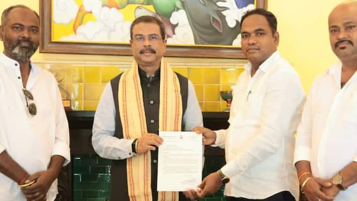 Dharmendra Pradhan HRD Minister