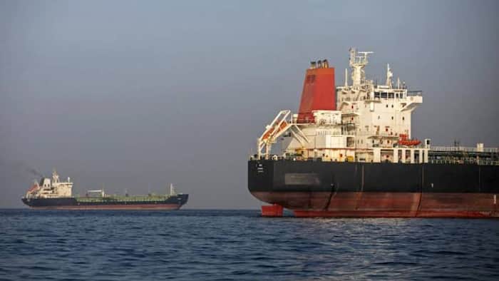 Hormuz  34