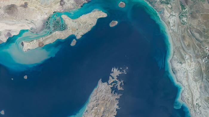 Hormuz  37