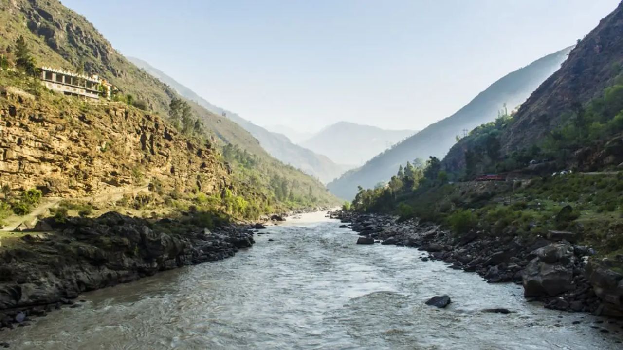 गंगा से सिंधु तक… भारत की कौन-कौन सी नदियां दूसरे देशों में भी बहती हैं ...
