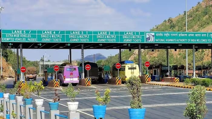 Can you cross a toll plaza for free after waiting 10 seconds? NHAI reveals the truth
