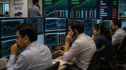 Stock markets tumble over 2 percent on escalating US-Iran tensions, sharp surge in oil prices